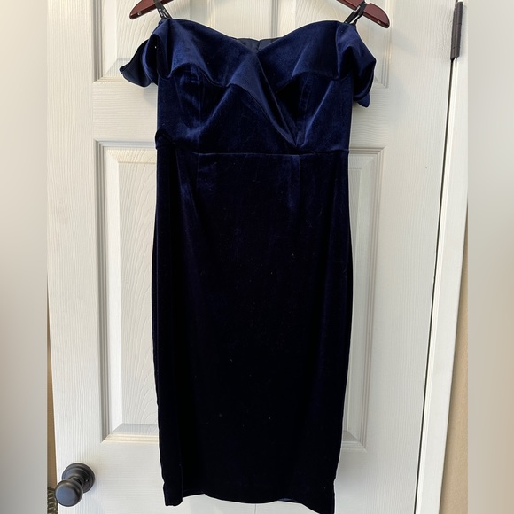 Bardot velvet off the shoulder dress - Picture 2 of 5
